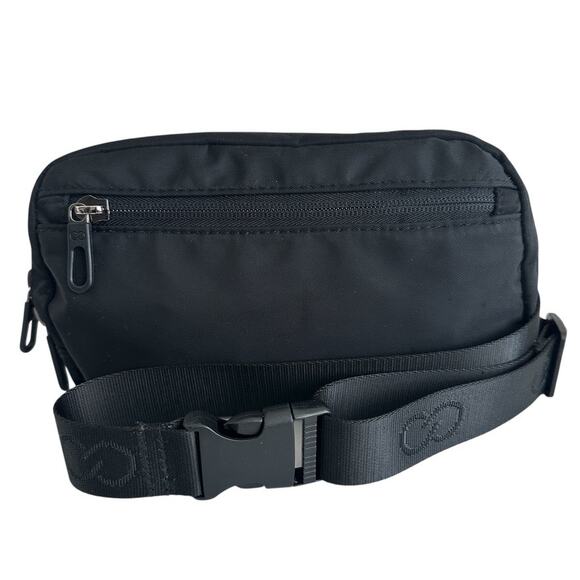 CALIA by Carrie Underwood Black Nylon Adjustable Sling Fanny Pack Waist Bag - Picture 1 of 12